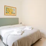 In The Heart Of Ghirlandina Apartment *