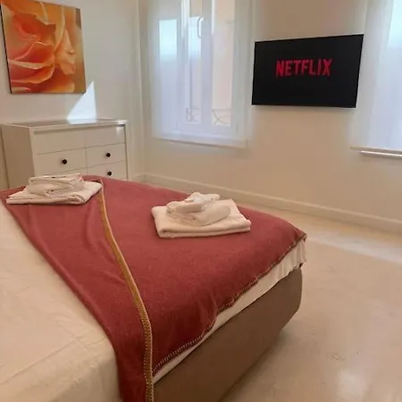 In The Heart Of Ghirlandina Apartment Modena