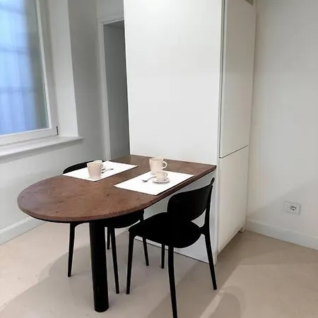In The Heart Of Ghirlandina Appartement